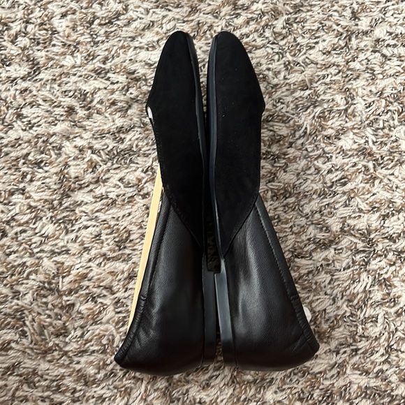 Naturalizer Pierce Black Leather and Suede Flats. New in box! Size 6.5 - Picture 3 of 8